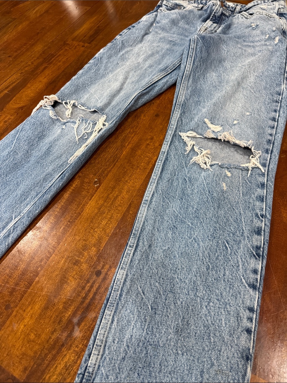 Zara Slightly High Rise Distressed Ripped Jeans size 4 - Picture 3 of 13